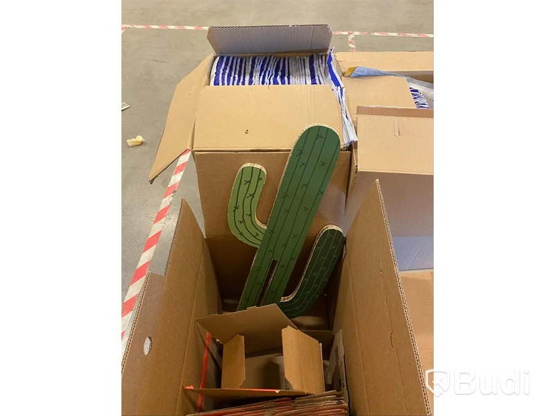 Tejplåda 0203 + Låda med etikettrullar + Arosafe säkerhetspåse + En kaktus i papp